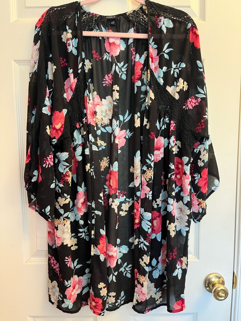 torrid Black Floral Duster/Kimono with Pink and Blue Flowers 2/3